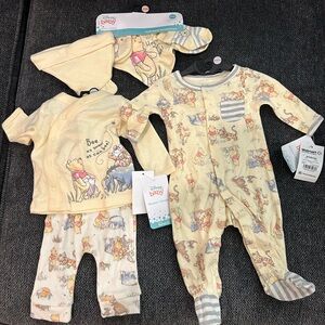 Newborn Disney Baby Winnie the Pooh outfits New 0-6 months.